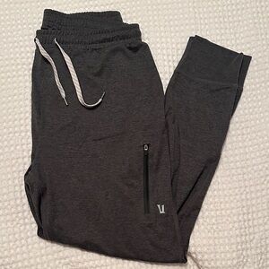 Men’s Vuori Charcoal Jogger